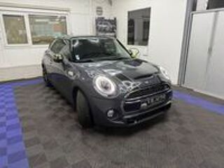 Cooper S Hatch 3 Portes D 170 ch BVA6 Finition Red Hot Chili 2017 occasion 69120 Vaulx-en-Velin