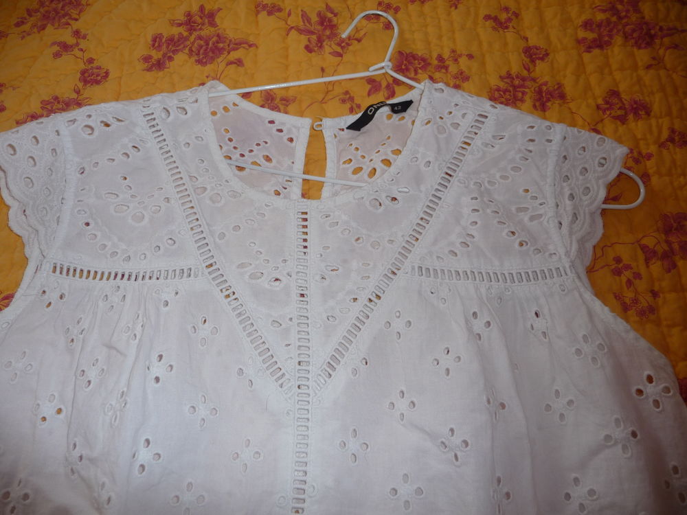 BLOUSE BRODERIE ANGLAISE Vtements