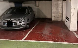  Parking / Garage � louer 12 m� Orthez