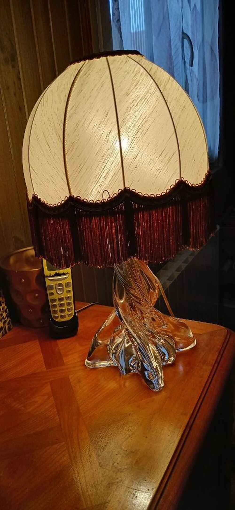 Lampe de chevet BACCARA sign&eacute; Décoration