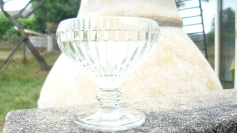 coupes de glaces en verre transparents neuves Ch�tillon-en-Vendelais (35)