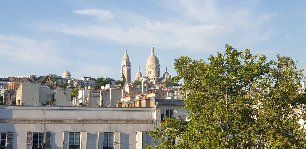 Location Appartement Paris 9e Studio 40m² rénové - Vue Sacré C?ur Paris 9