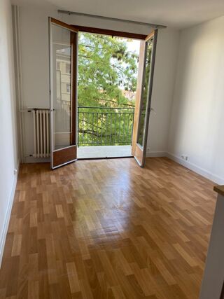  Appartement à louer 2 pièces 61 m²
