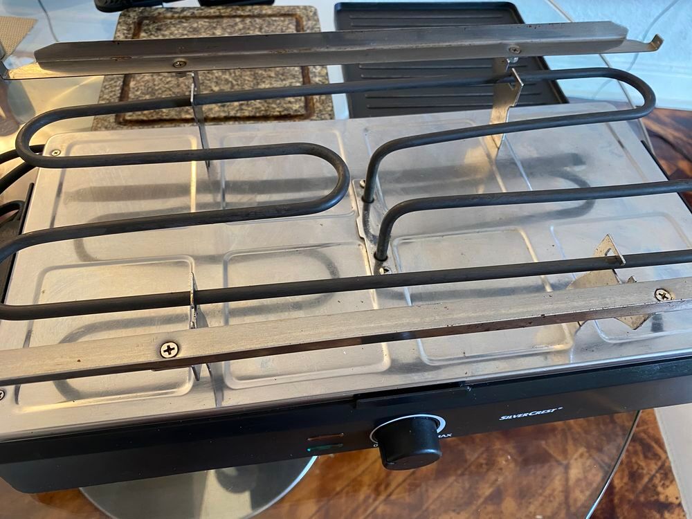 Plancha 2 en 1 avec machine &agrave; raclette Electroménager