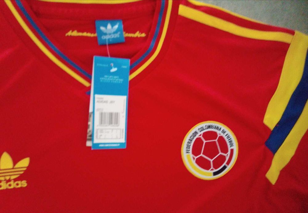 Tee-shirt football officiel Adidas original taille L Jamais port&eacute;. Sur Amiens Rivery. Pas d'envoi. 20 € Sports