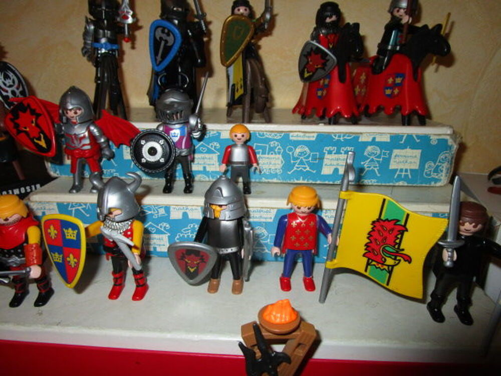 PLAYMOBIL MOYEN CHEVALIER Jeux / jouets