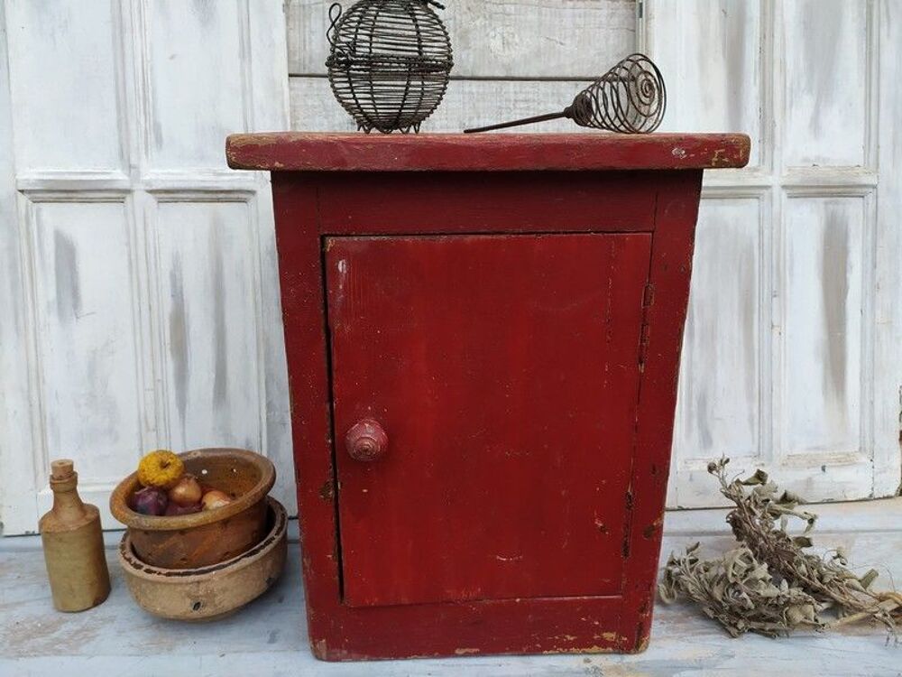 Petit Meuble Armoire Bois Style Ferme Patine Bordeaux
Meubles