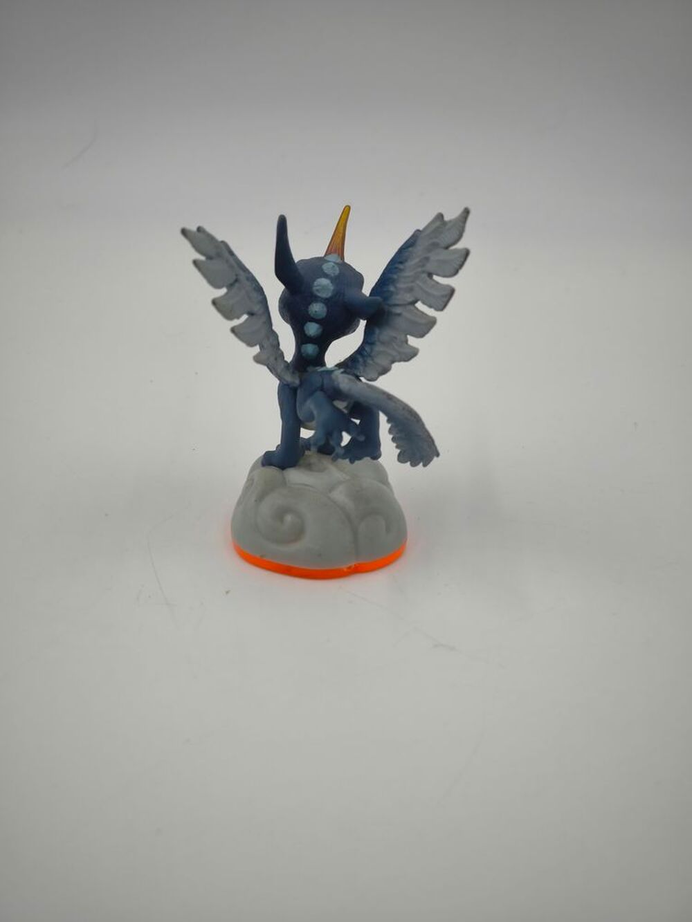 Figurine Skylanders Giants Whirlwind (Model 84510888) Consoles et jeux vidéos