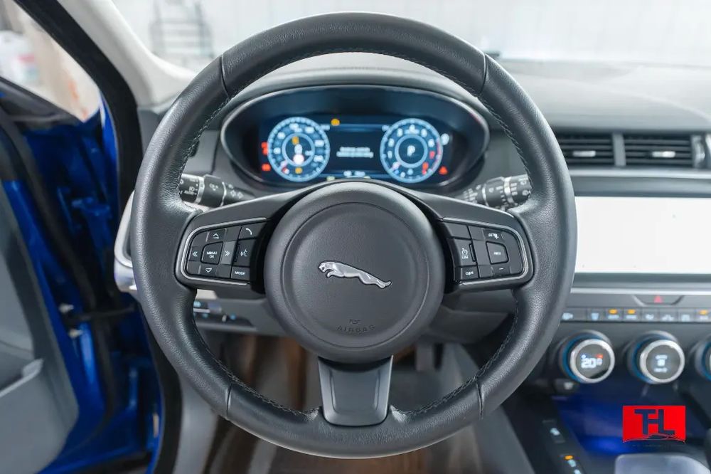 E-PACE E-Pace 2.0 - 250 ch AWD BVA S 2018 occasion 59310 Auchy-lez-Orchies