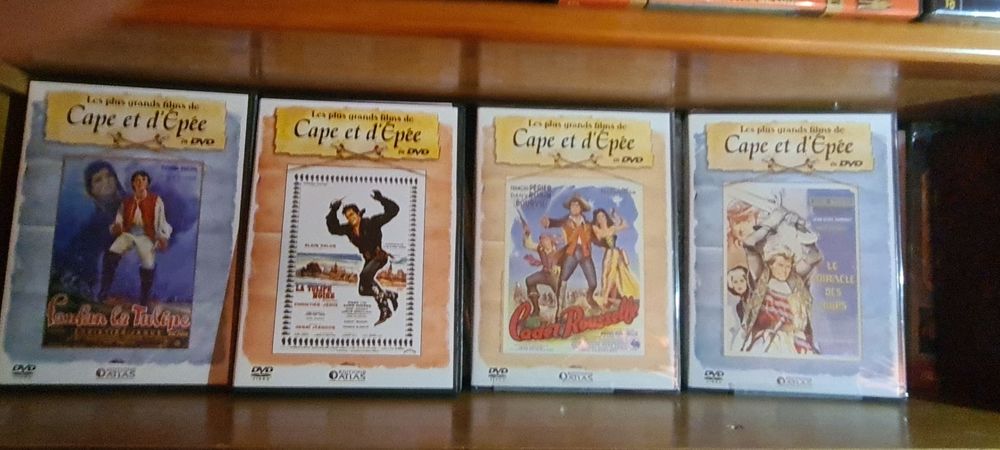 40 DVD cap et d'&eacute;p&eacute;e Photos/Video/TV