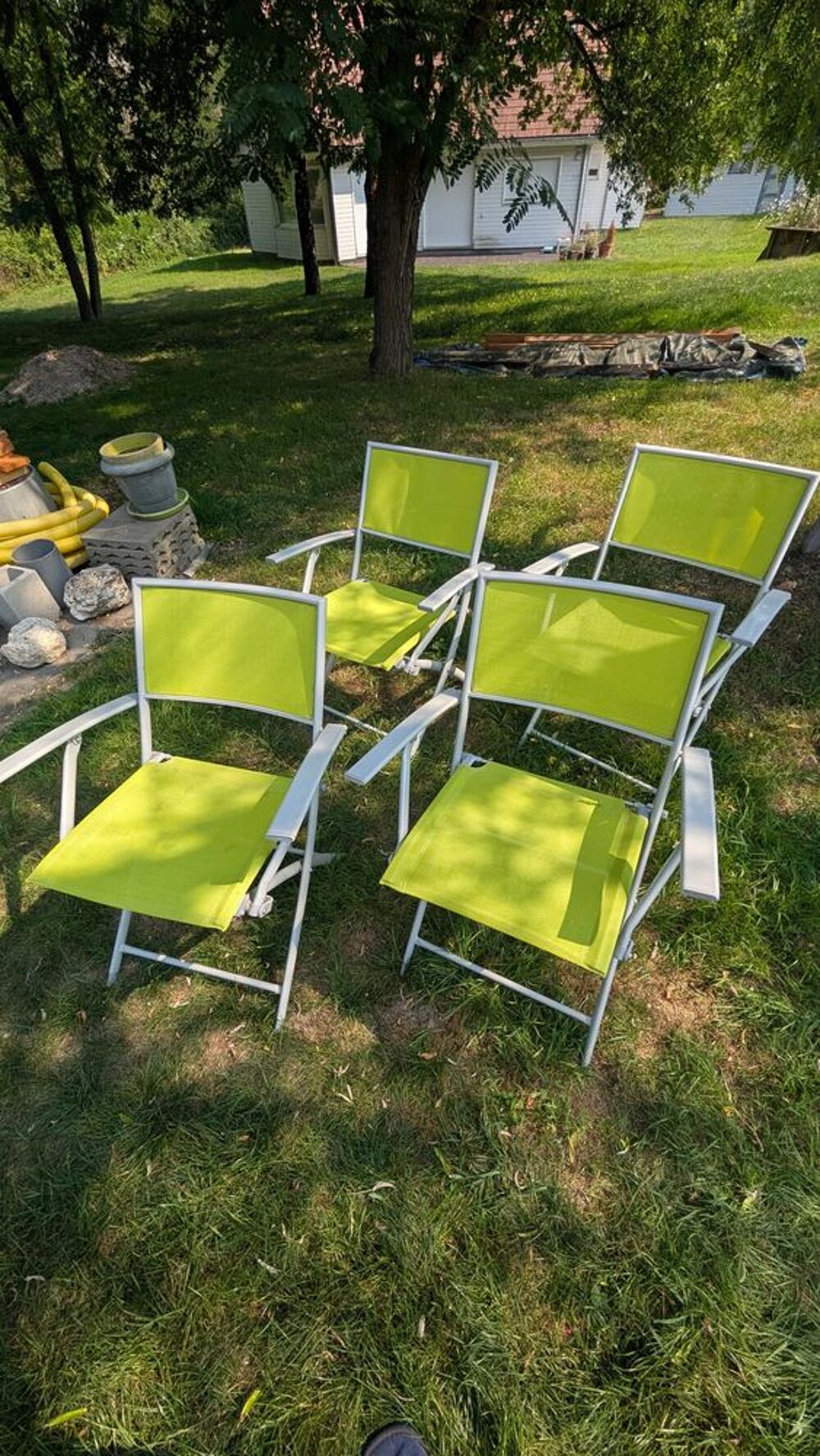 table d'ext&eacute;rieur avec 8 chaises Meubles