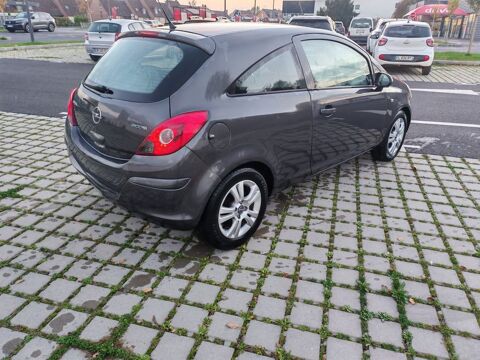 Opel corsa 1.3 CDTI - 95 ch FAP Color Edition