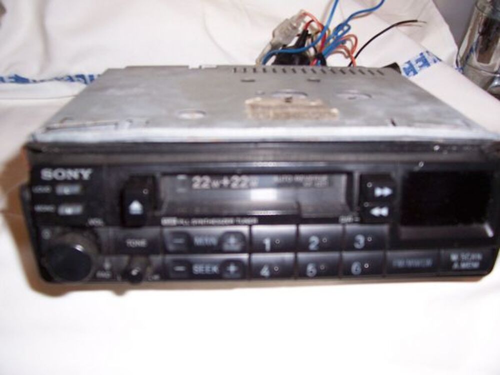 3 AUTORADIO 1 KENWOOD/1 PIONNER/1 SONY Audio et hifi
