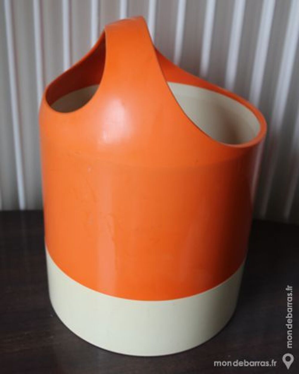 Panier corbeille orange et blanc &eacute;poque Knoll Meubles