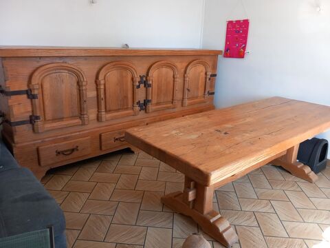 Salle à manger complète  en chêne massif  à rénover. 800 Saint-Quentin (02)