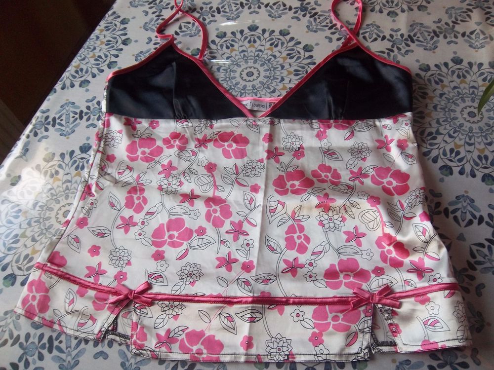Pyjama taille 40/42 Vêtements