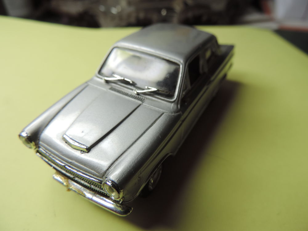 SOLIDO - FORD CORTINA MK 1 - 1963 - Echelle : 1/43 &egrave;me. 