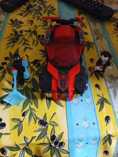 voiture spiderman Roubaix (59)