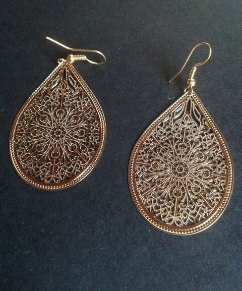 BOUCLES OREILLES DORE?E GOUTTE 3,5cm Envoi Possible 2 Tr�gunc (29)