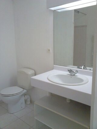  Appartement à vendre 1 pièce 33 m² Hyères