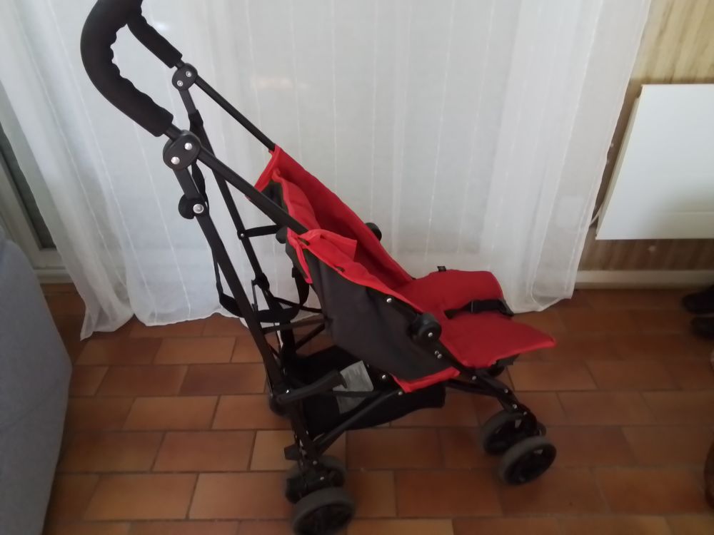 Poussette pliante Puériculture