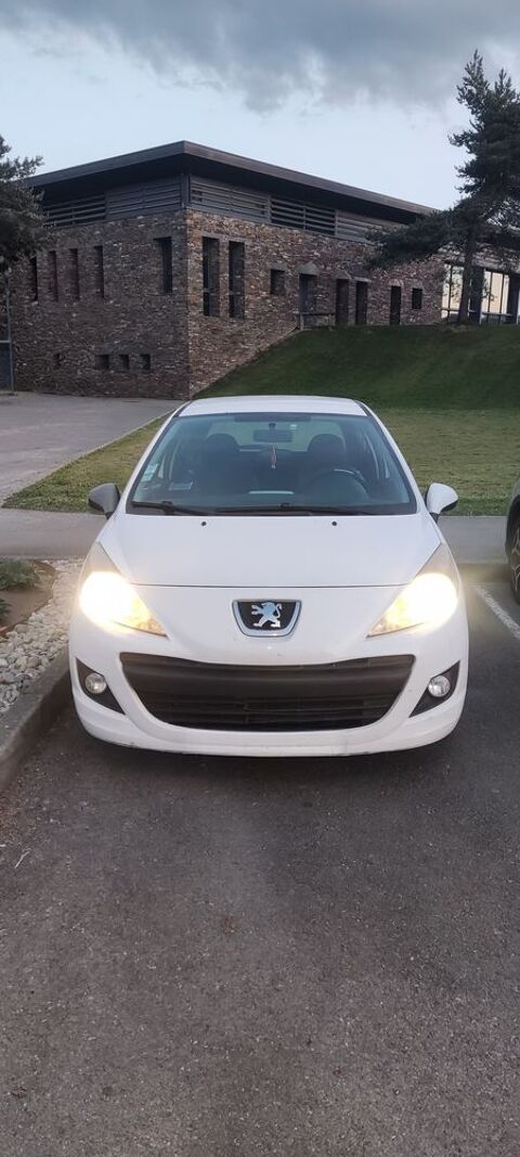 Peugeot 207 1.6 HDi 92ch FAP Allure 2012 occasion Thonon-les-Bains 74200