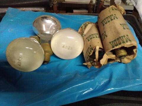 6 Lampes 110V tr�s anciennes 	 15 Blaye (33)