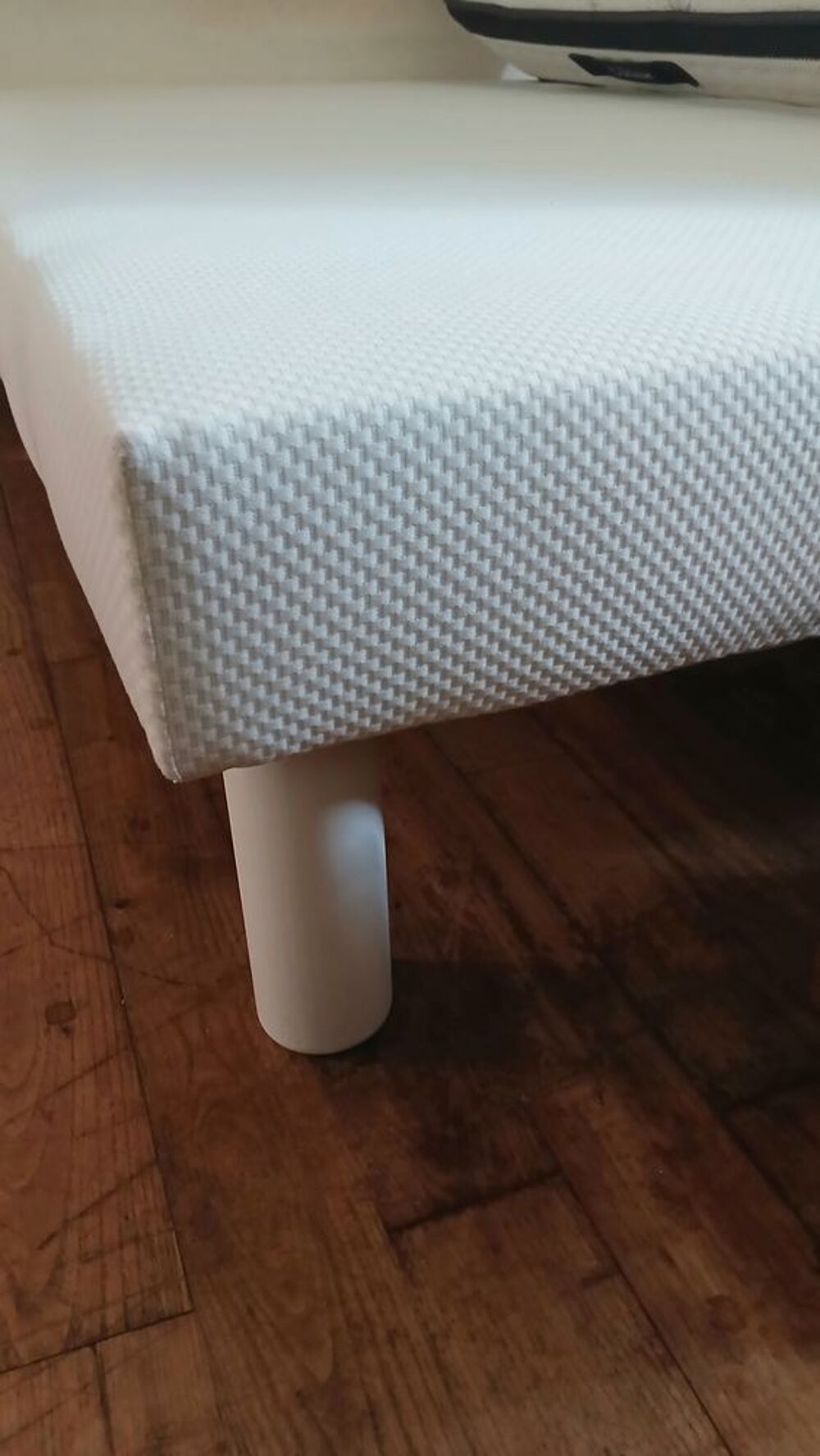 matelas + sommier tapissier 140*190 TRES BON ETAT Meubles