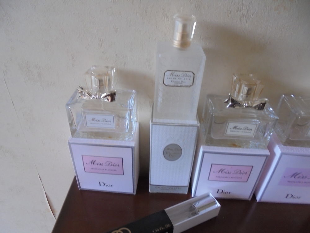 Flacons de parfum vides (116) 