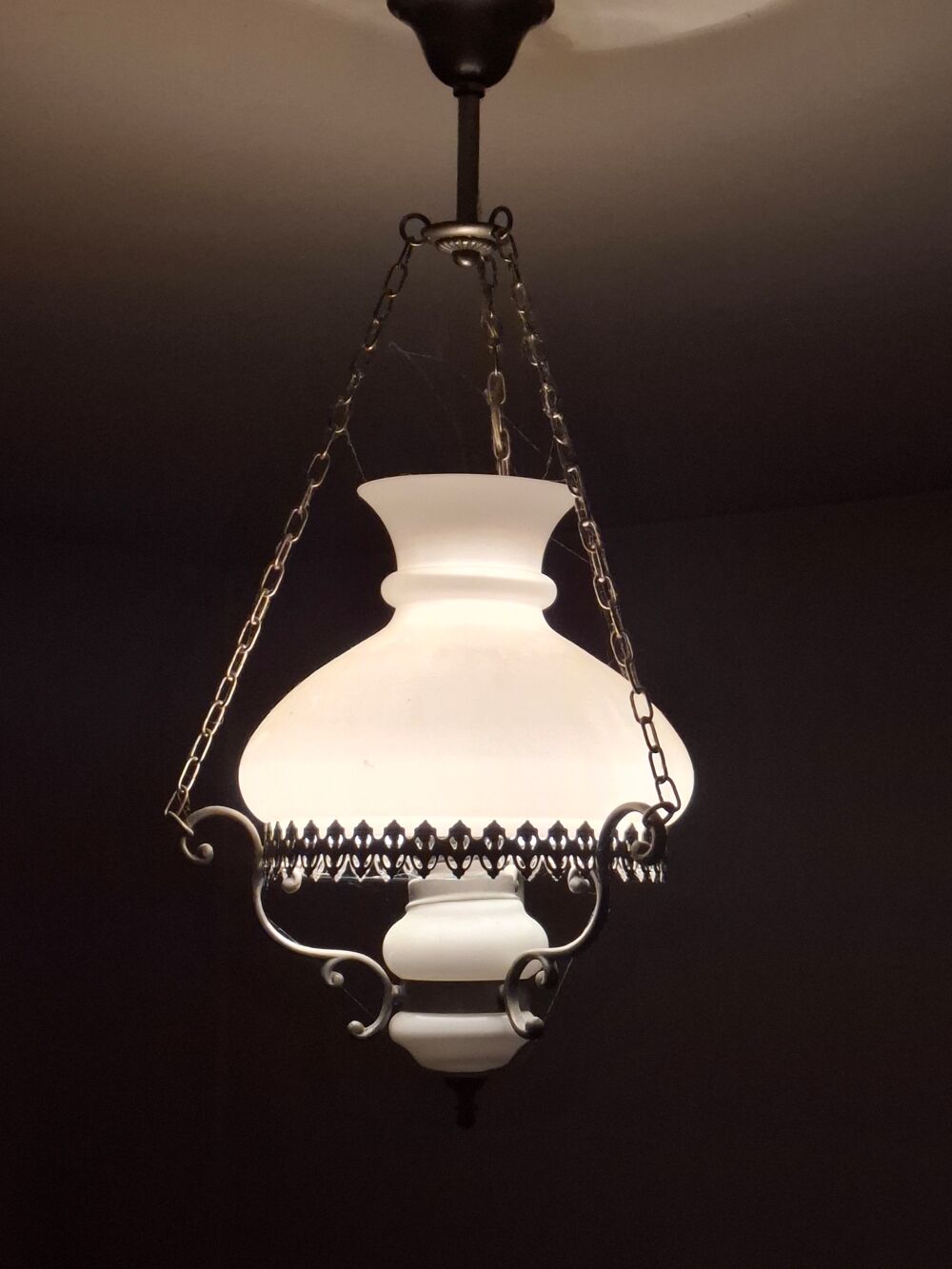 Joli lustre abas jour en verre Meubles