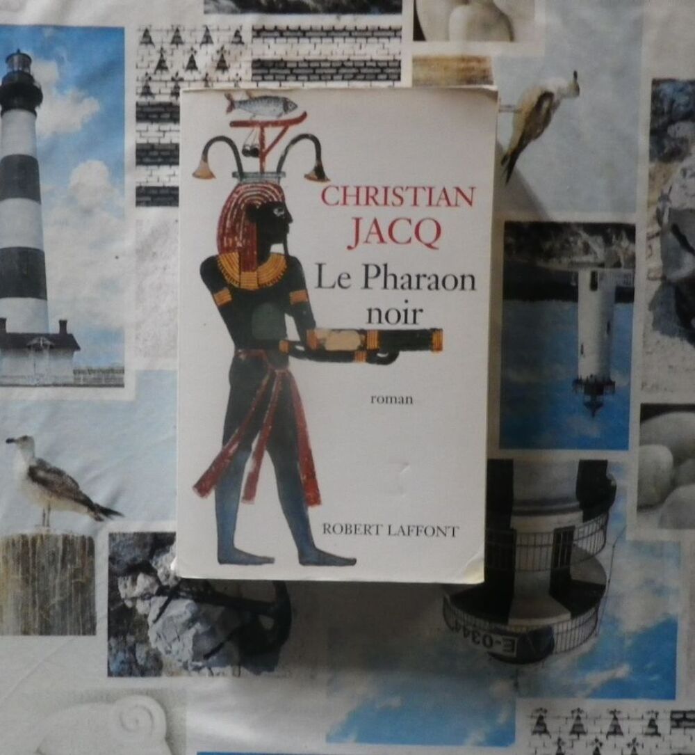 LE PHARAON NOIR de Christian JACQ Ed. Robert Laffont Livres et BD