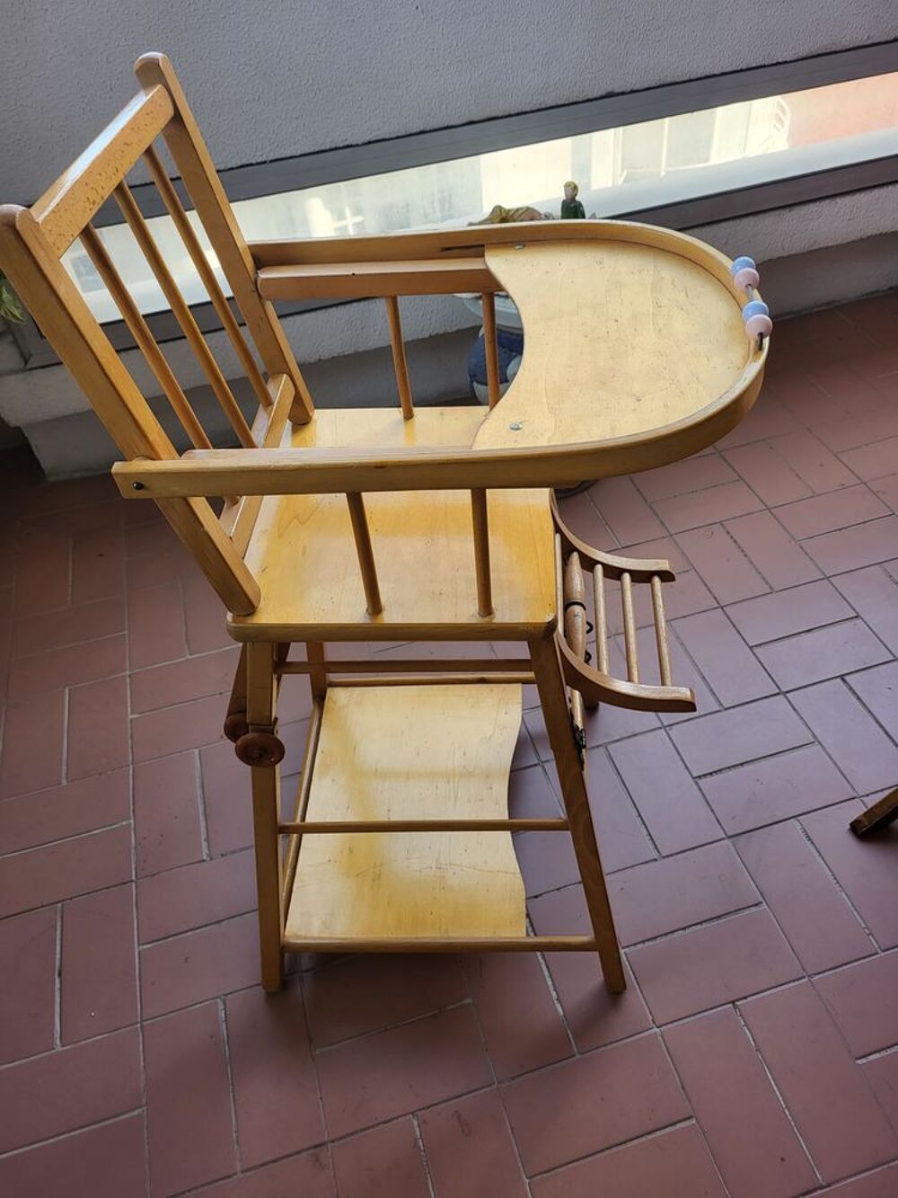 Chaise haute b&eacute;b&eacute; ancienne transformable Puériculture