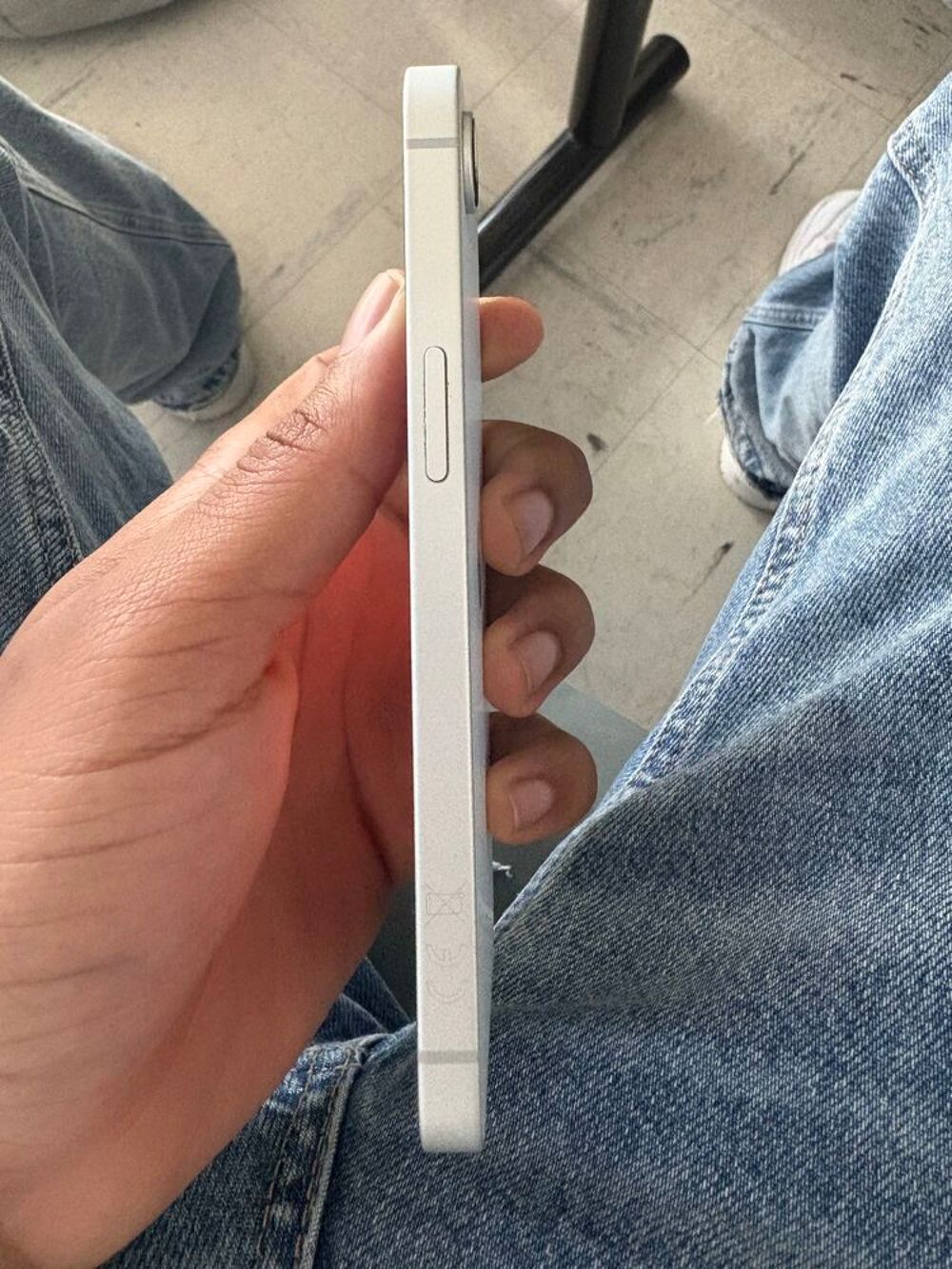 iPhone 16e Téléphones et tablettes