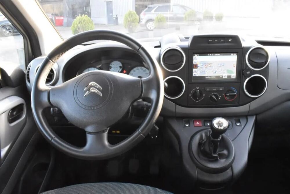 Berlingo BERLINGO MULTISPACE 1,6L BlueHdi 99cv XTR 2018 occasion 55100 Verdun