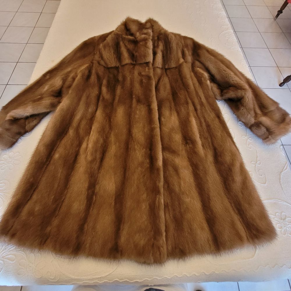 Magnifique manteau 3/4 de vison V�tements