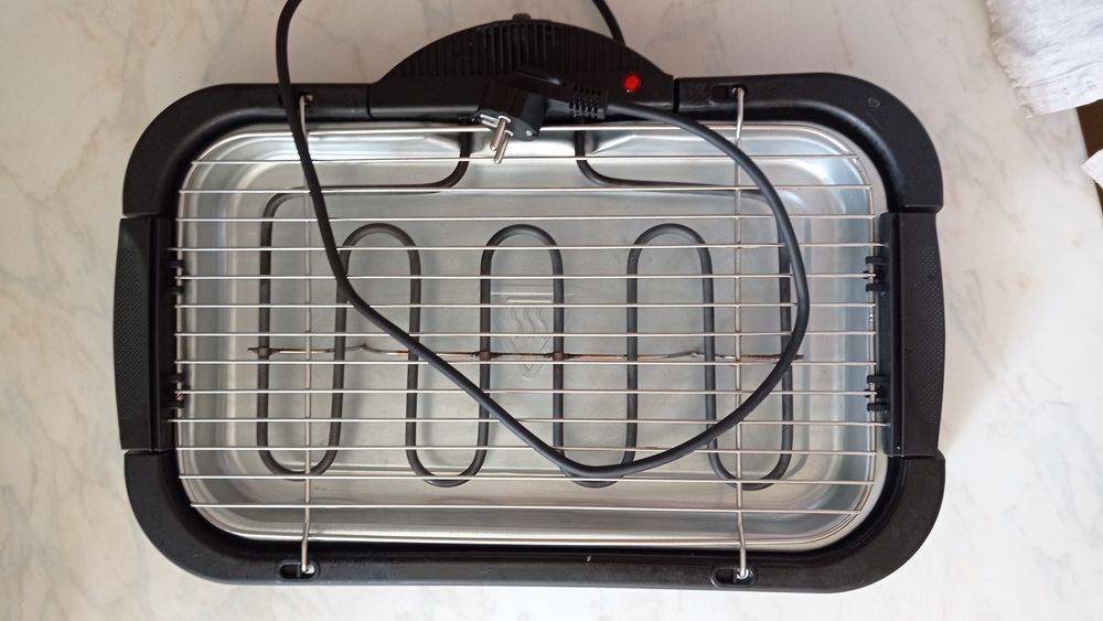 GRILL ELECTRIQUE Electroménager