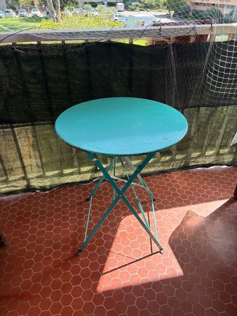 table pliable 15 Peymeinade (06)