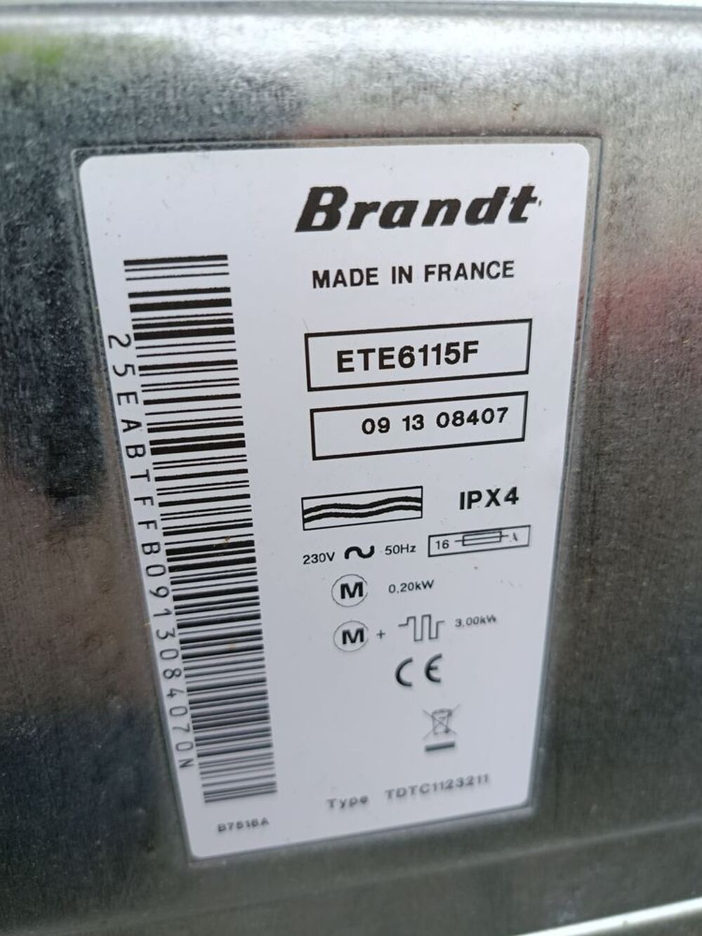 S&egrave;che linge &agrave; &eacute;vacuation Brandt ETE6115F Electroménager