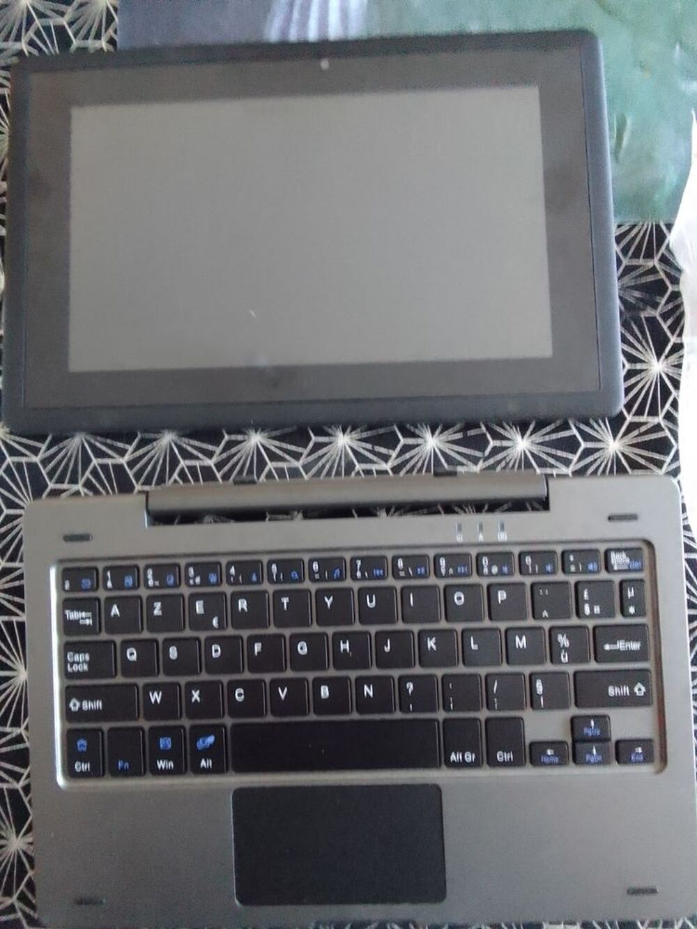 tablette/ pc deux en un Téléphones et tablettes