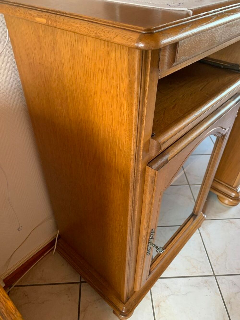 Meuble en ch&ecirc;ne Meubles