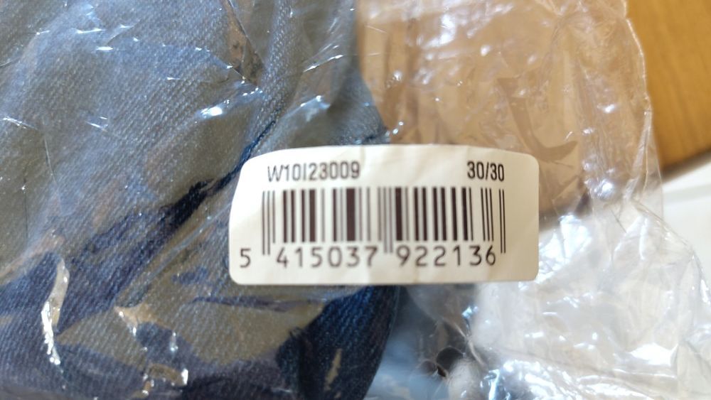 Lot 2 jeans Wrangler 30/30 Regular neufs - bleu denim Vêtements