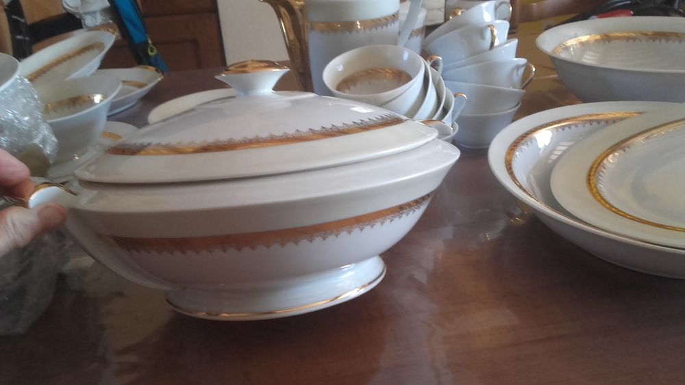 Service en porcelaine de Limoges ann&eacute;es 50 Décoration