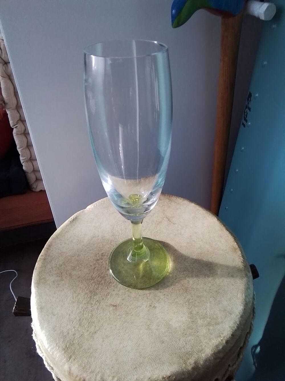 9 Fl&ucirc;tes &agrave; champagne pied vert Cuisine