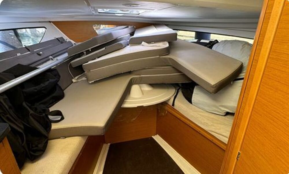 Vedette - Yacht - Offshore 2016 occasion 83990 Saint-Tropez