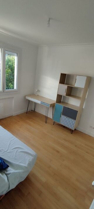  Appartement à louer 5 pièces 105 m²