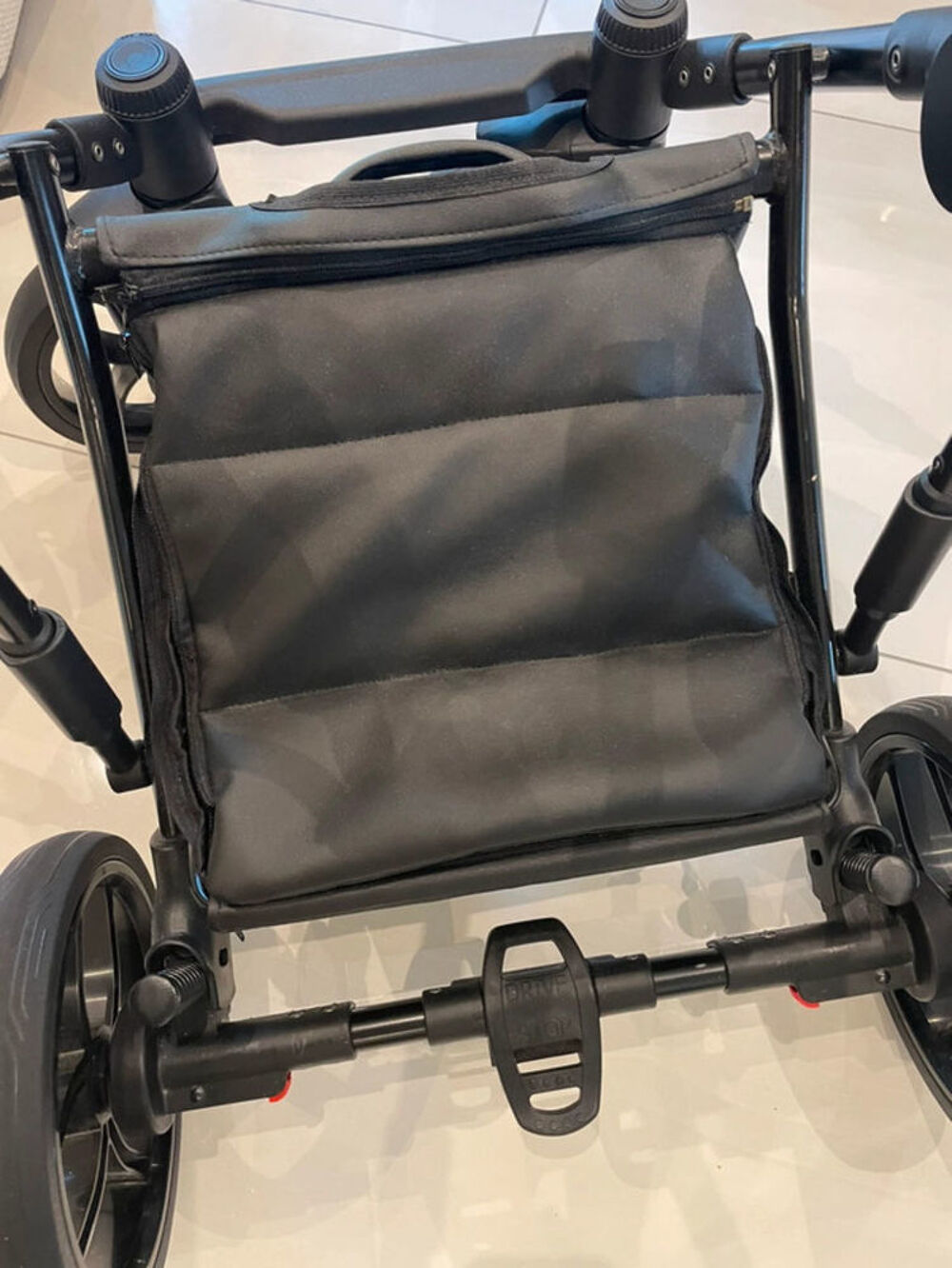 poussette p'tit chou Mobilier enfants