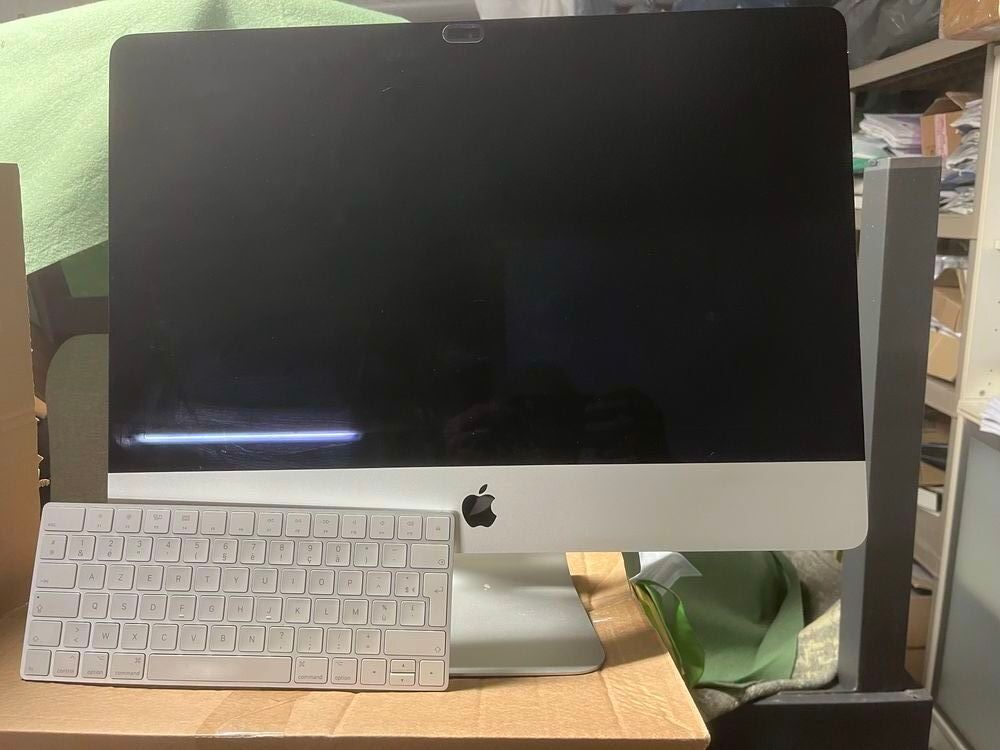 Apple iMac 21.5" 1TB Matériel informatique
