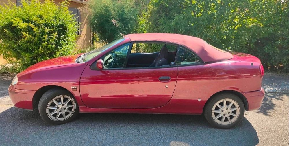 M&eacute;gane Cabriolet 1.4i 16V 2000 occasion 84200 Carpentras