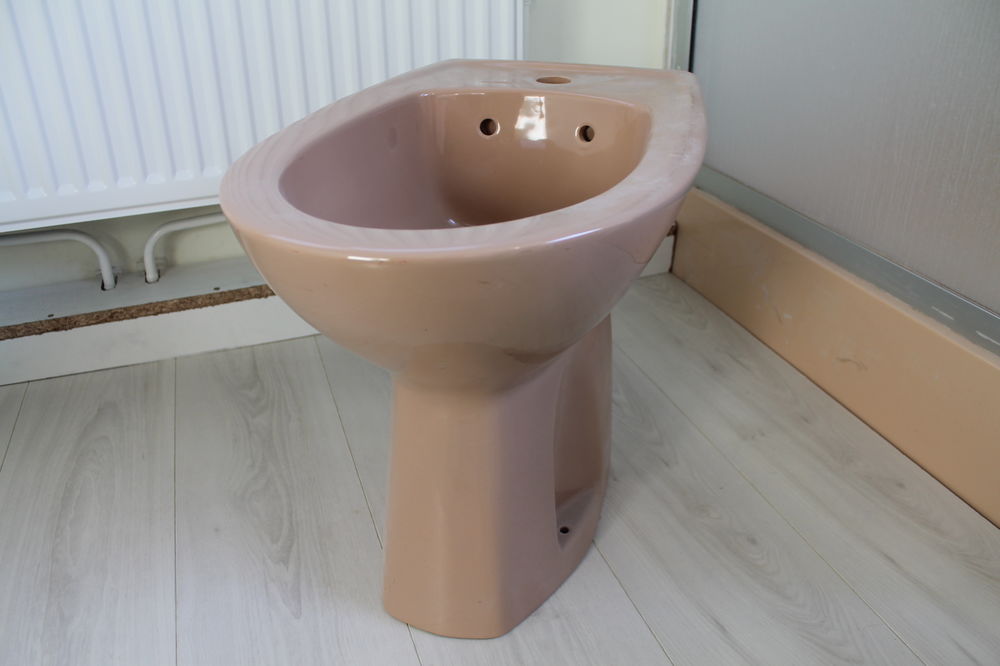 BIDET BEIGE NEUF Electroménager