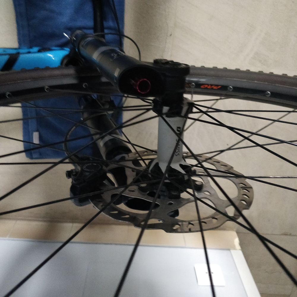 SINV&eacute;lo V.T.T =) K.T.M. Mod&egrave;le Myroon Elite av. Options Vélos